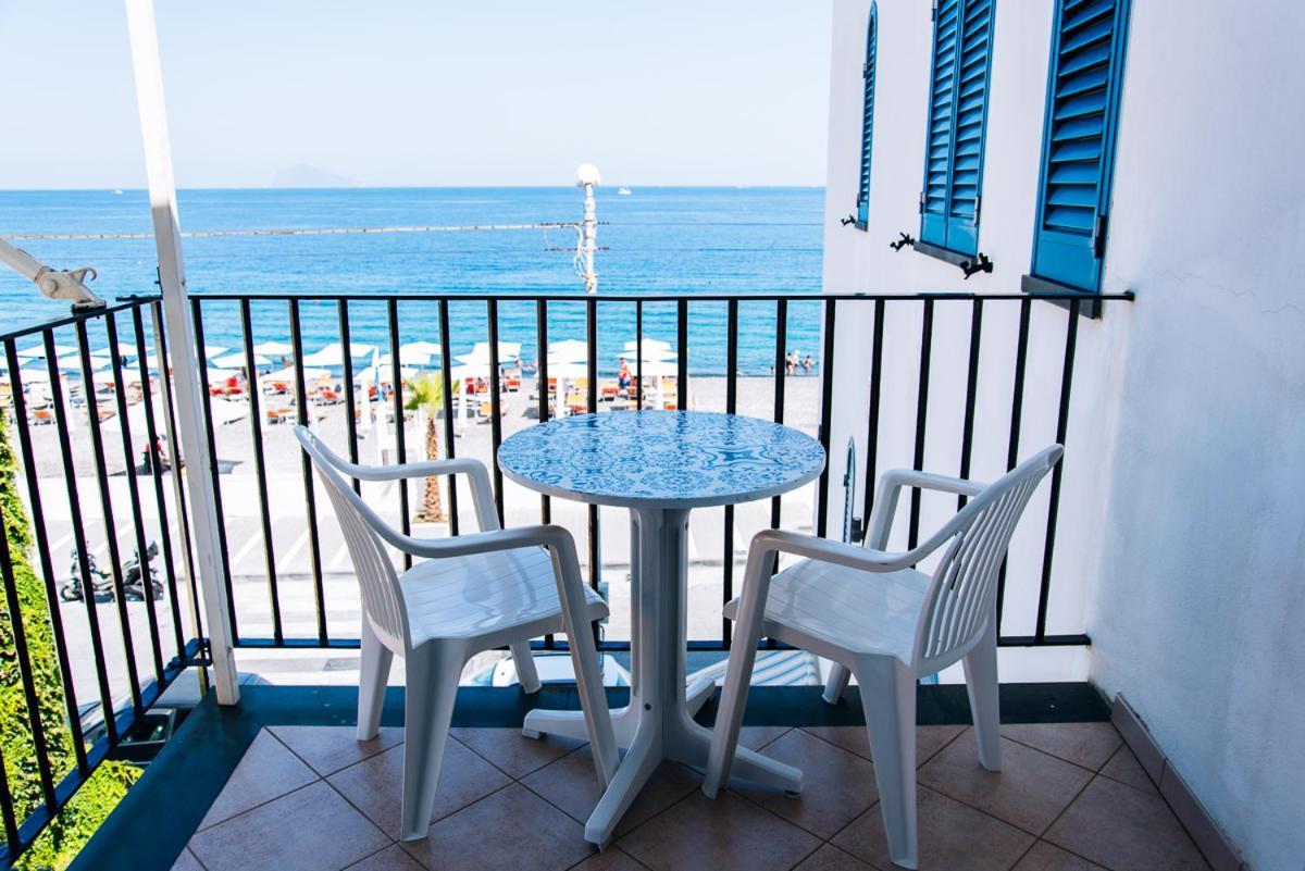 Mistral Residence Canneto  Zewnętrze zdjęcie